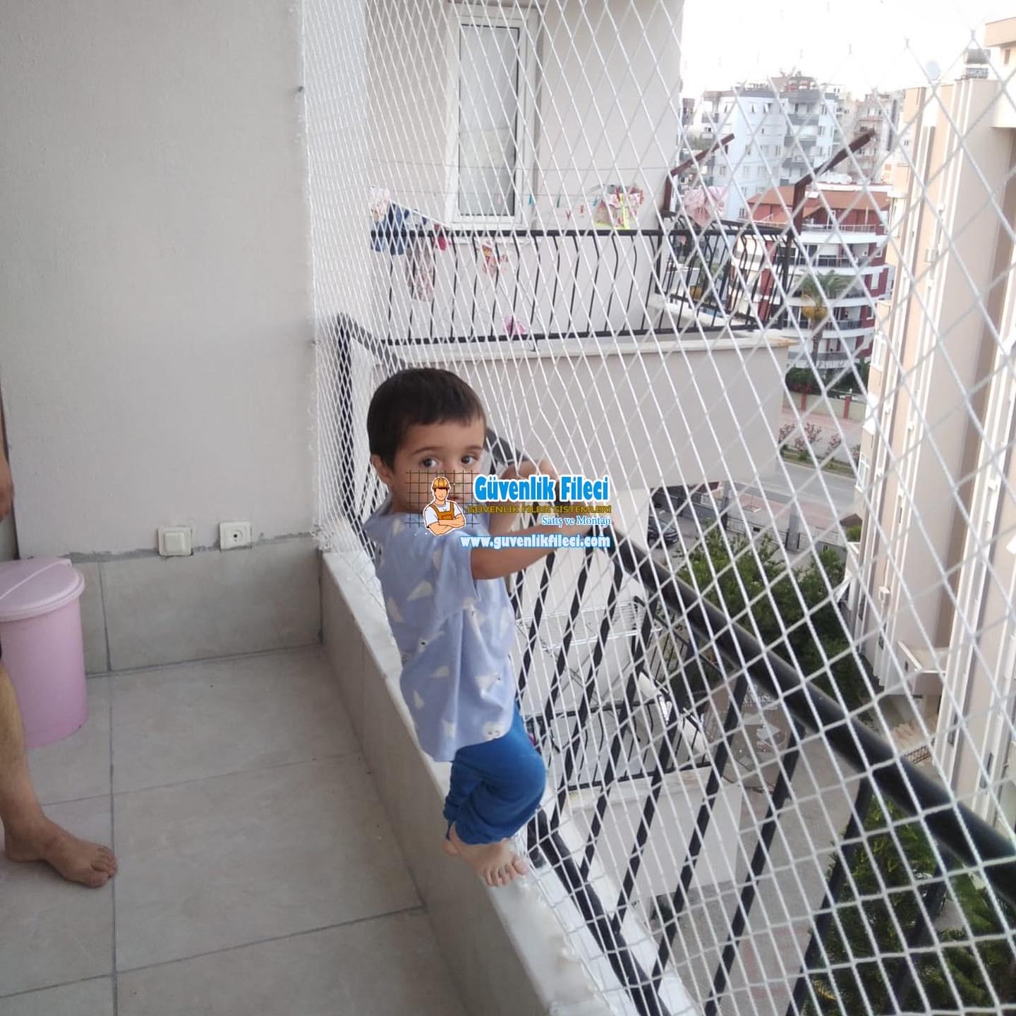Ankara Sincan NALLIHAN SARIKAYA MAH. Balkon Güvenlik Filesi Projesi Devam Ediyor.